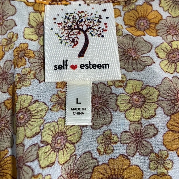 NWT SELF ESTEEM BOHO TWIST FRONT FLORAL HALTER TOP - Picture 7 of 8